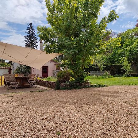 Le Calme A La Source Villa Brechamps Bagian luar foto