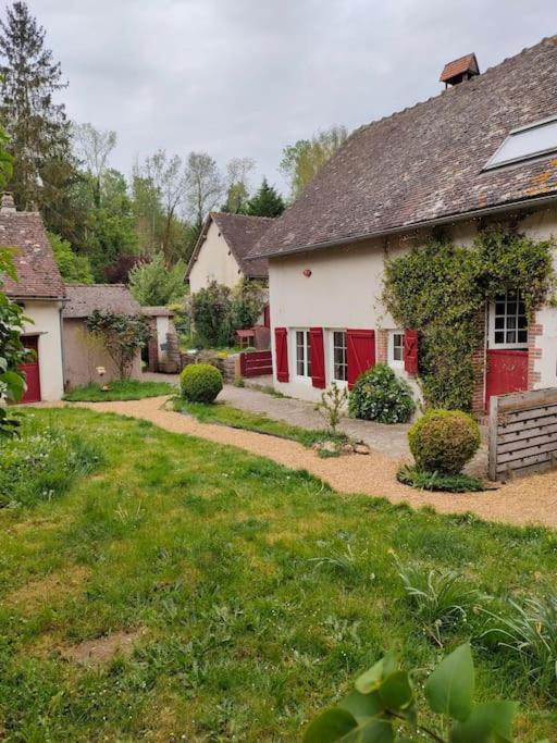 Le Calme A La Source Villa Brechamps Bagian luar foto